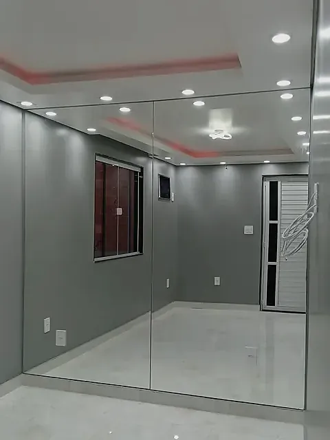 Espelho de parede inteira sob medida